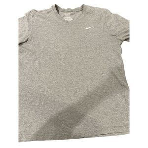 Nike embroidered Logo T-shirt size XL